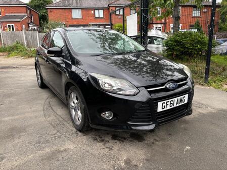 FORD FOCUS 1.6 Titanium